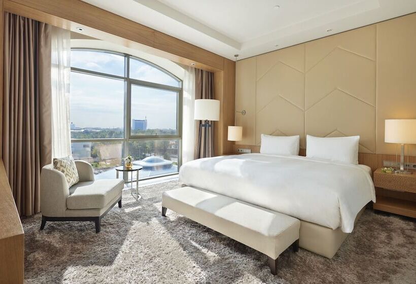 سوییت, Hyatt Regency Tashkent