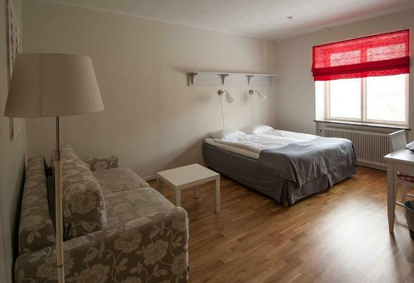 Четырехместный Номер Стандарт, Slottshotellet Annex