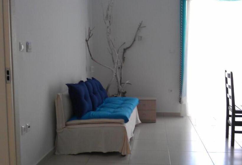 套房, Vila Kosteli