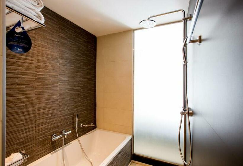수피리어 룸 풀장 전망, Radisson Blu Resort & Spa, Gran Canaria Mogan