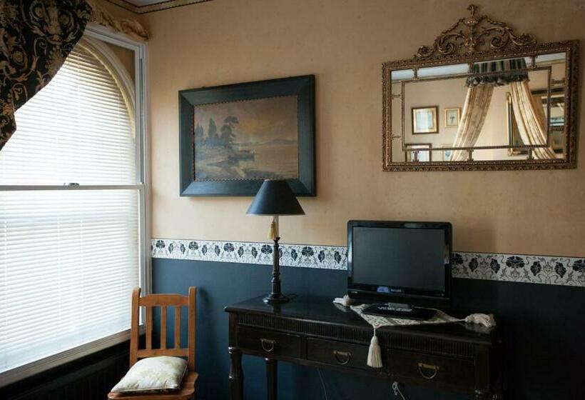 Номер Deluxe, Britannia House