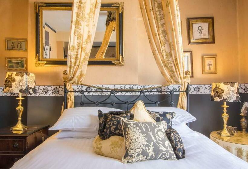 Номер Deluxe, Britannia House