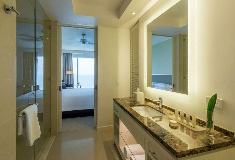 Standard Room King Size Bed, Hyatt Regency Cartagena