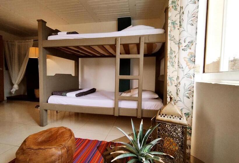 4인용 스탠다드 룸, Casa Kayam Hostal Y Residencia Artística