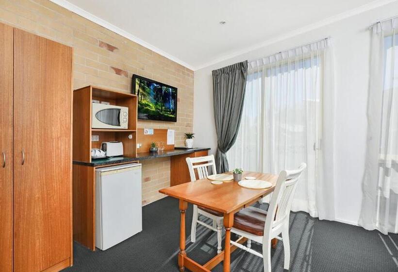 스탠다드 스튜디오, Caboolture Riverlakes Boutique Motel