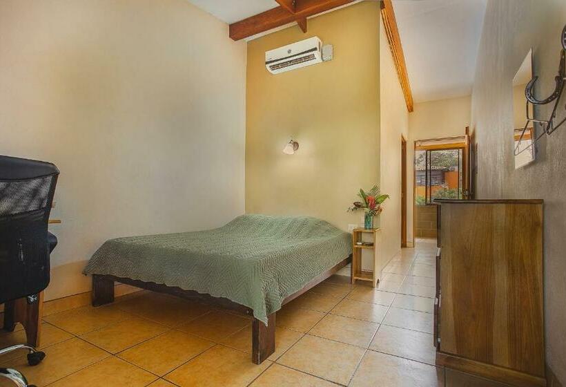 标准间带游泳池, La Hacienda