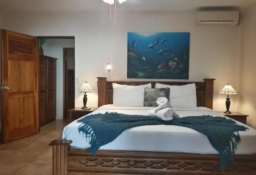 Четырехместный Номер Стандарт Вид на Море, Mango Moon Villa