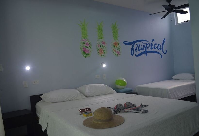 اتاق استاندارد, Room2board Hostel And Surf School