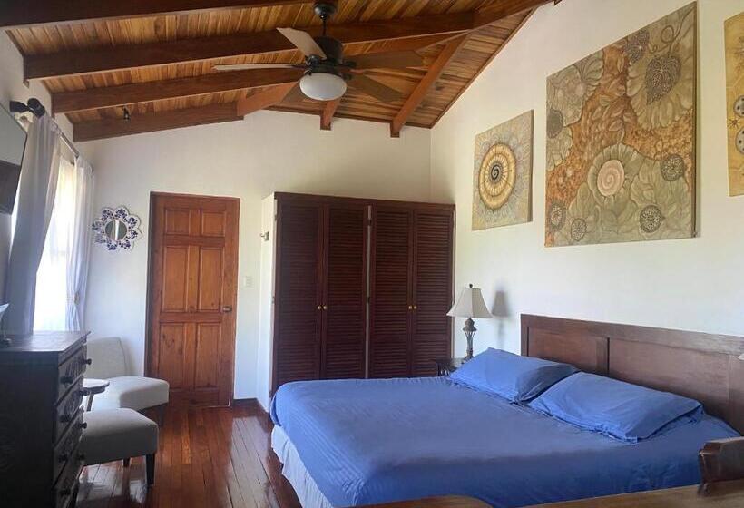 带大床的标准间, Tierra Magica B&b And Art Studio