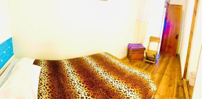 اتاق استاندارد یک نفره, Ukumari Hostel