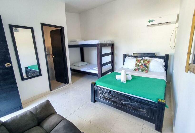 스탠다드 룸, Hostel Nirvana Taganga