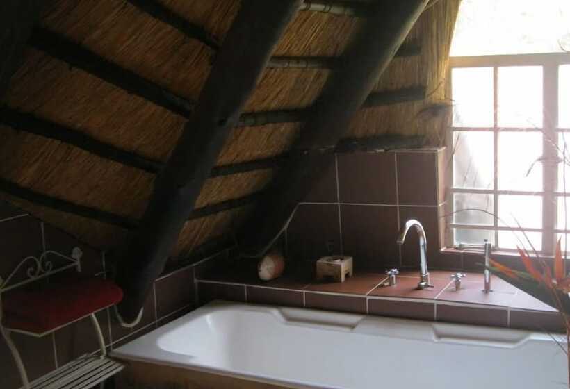 חדר אקונומי, Treetops Guesthouse