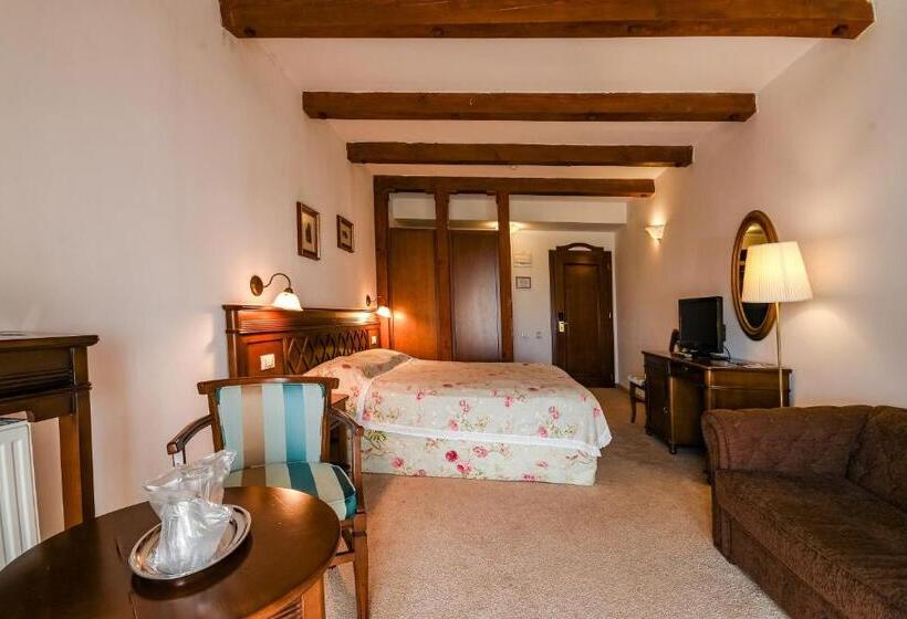 اتاق سوپریور, Pensiunea Casa Nostalgia