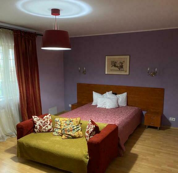 اتاق استاندارد, Country Club La Mesteceni