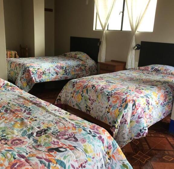 اتاق استاندارد سه نفره, Jo´s Place