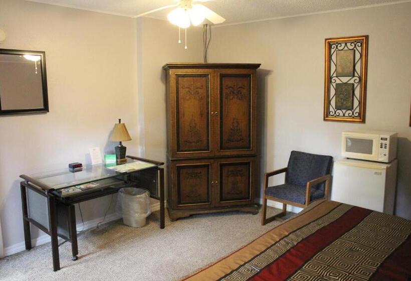 חדר סטנדרט יחיד עם מרפסת, Brydan Suites