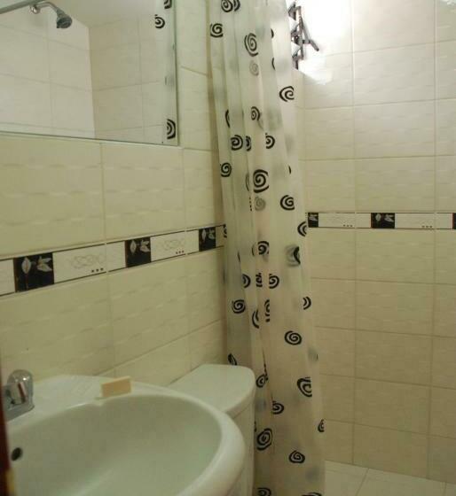 스탠다드 트리플 룸, Hostal El Auqui