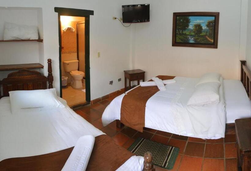 اتاق استاندارد سه نفره, Antonio Nariño