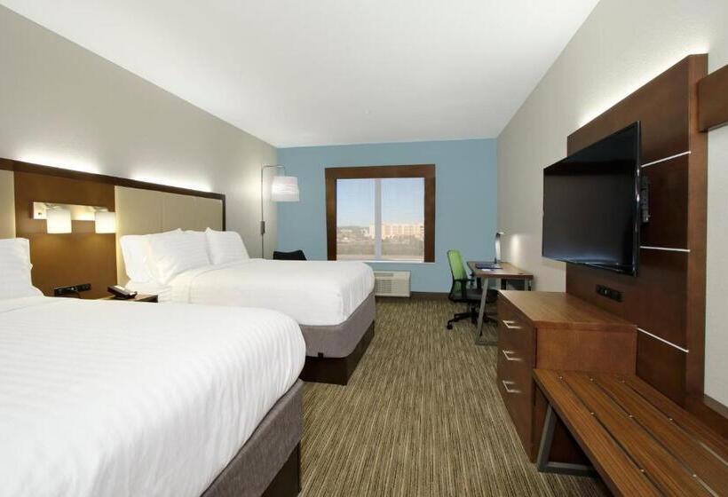 스위트, Holiday Inn Express & Suites Columbus North By Ihg
