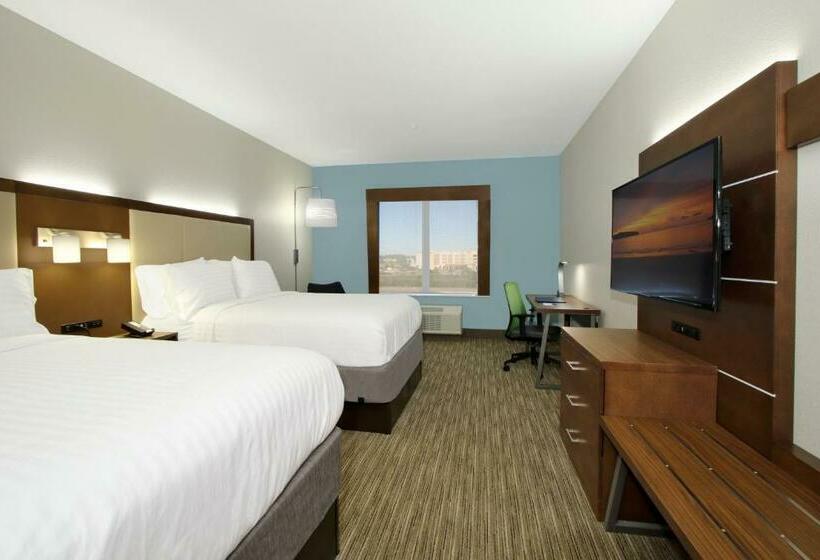 Номер Стандарт, Holiday Inn Express & Suites Columbus North By Ihg