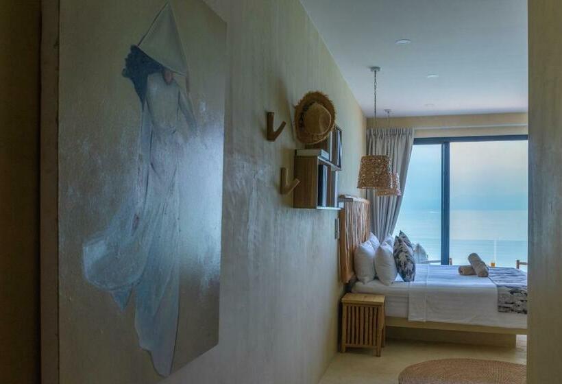 Номер Deluxe Вид на Море с Балконом, Riviera Beach