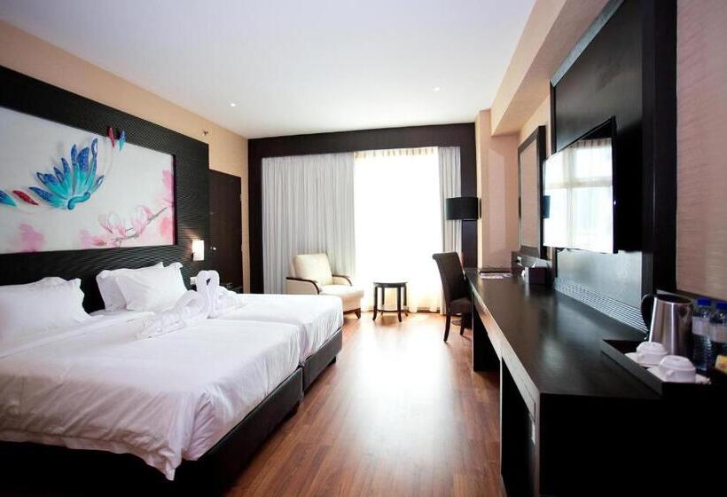 キングサイズベッドのデラックスルーム, Vouk Hotel Suites