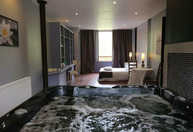 غرفة قياسية مزوَّدة بتراس, La Font Vineuse & Spa