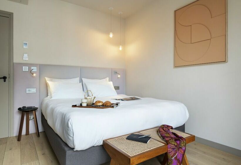 חדר סטנדרט, Hébé