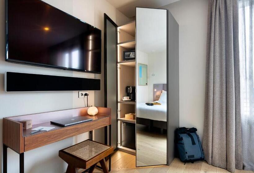 חדר סטנדרט, Hébé