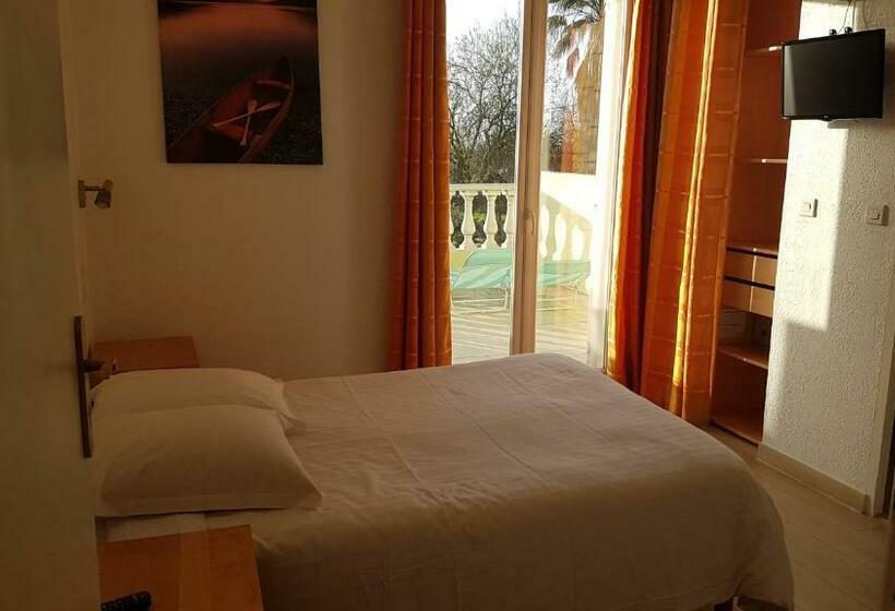 اتاق استاندارد با تراس, Hôtel De La Mer