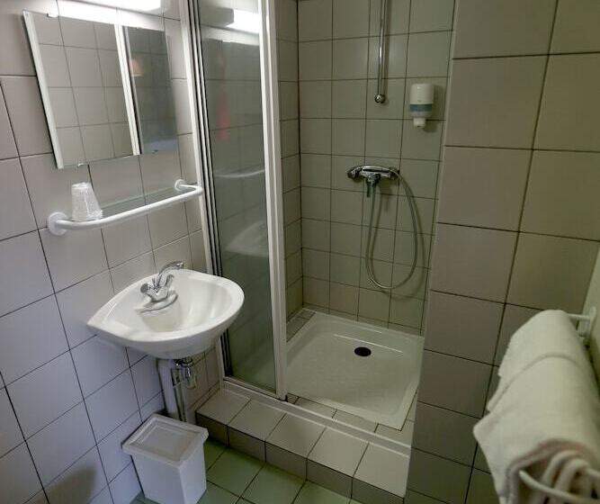 스탠다드 트리플 룸, Gîte Hôtel Le P Tit Cham