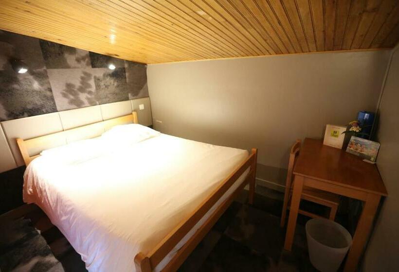 이코노미 룸, Gîte Hôtel Le P Tit Cham