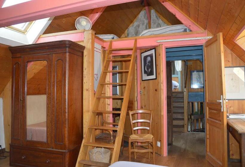 Номер Стандарт, La Grange De Coatélan