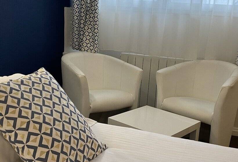Номер Стандарт, Contact Hôtel   Motel Les Bleuets