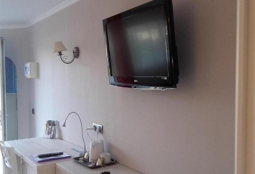 Номер Стандарт, Contact Hôtel   Motel Les Bleuets