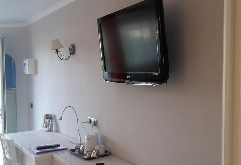 Номер Стандарт, Contact Hôtel   Motel Les Bleuets