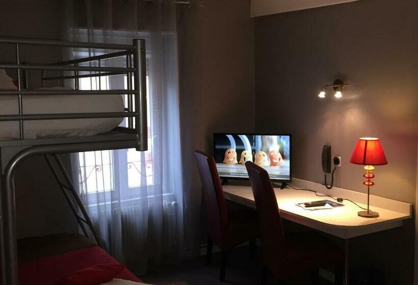 חדר סטנדרט לארבעה, Ariane