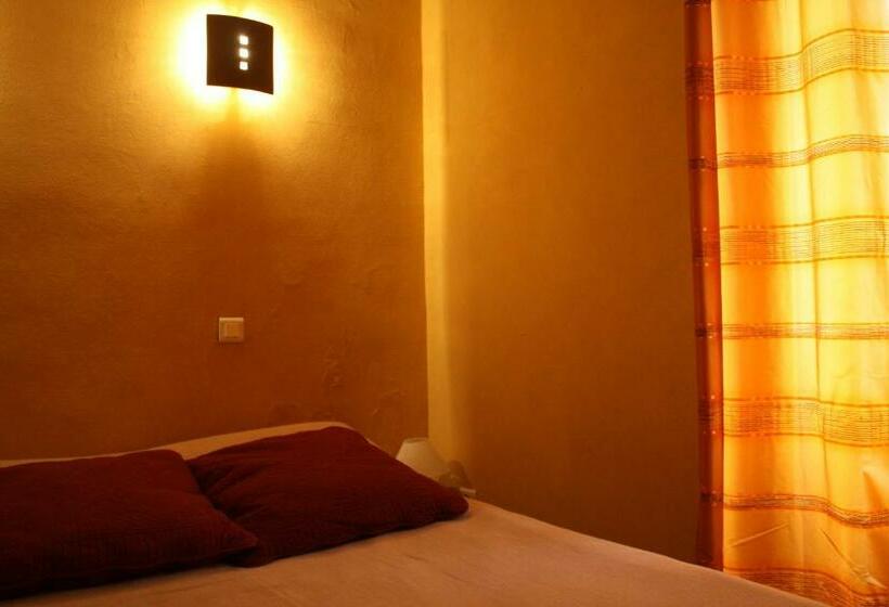 Семейный Номер, Hôtel De Valdeblore