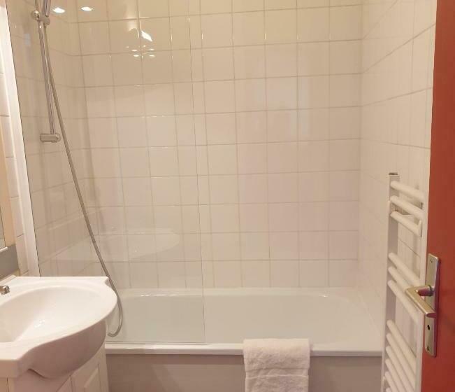 Номер Стандарт, Hôtel Hermance