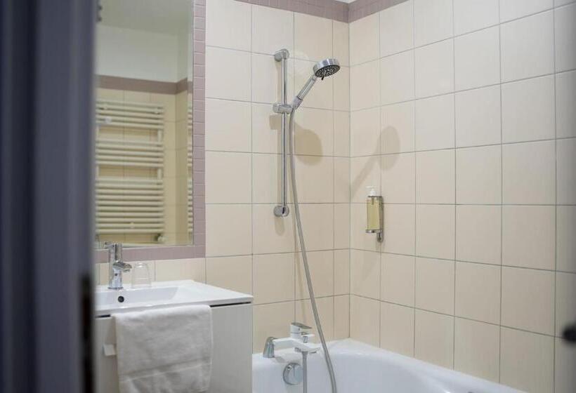 غرفة قياسية, Hôtel Picardia