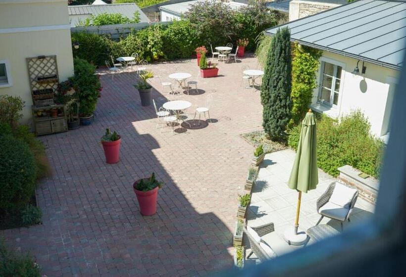 Номер Стандарт, Hôtel Picardia