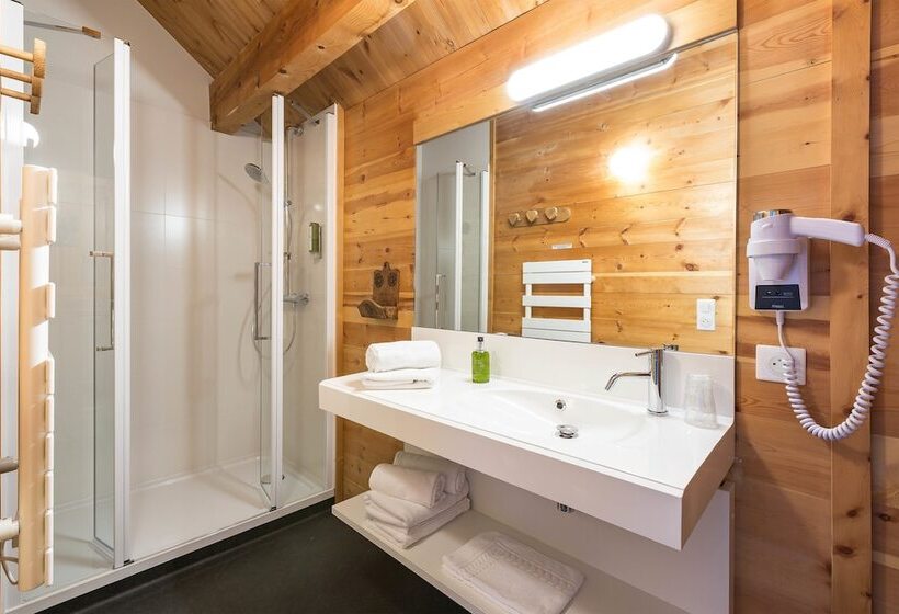 Номер Стандарт Трехместный, Le Chalet D'en Hô