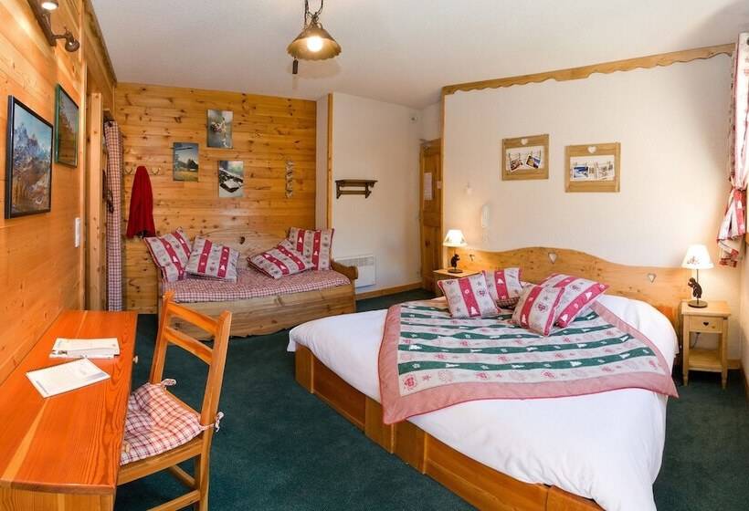 Номер Стандарт Трехместный, Le Chalet D'en Hô