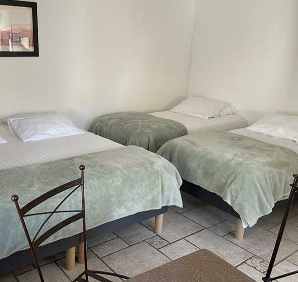 Семейный Номер, Les Loges Du Luberon