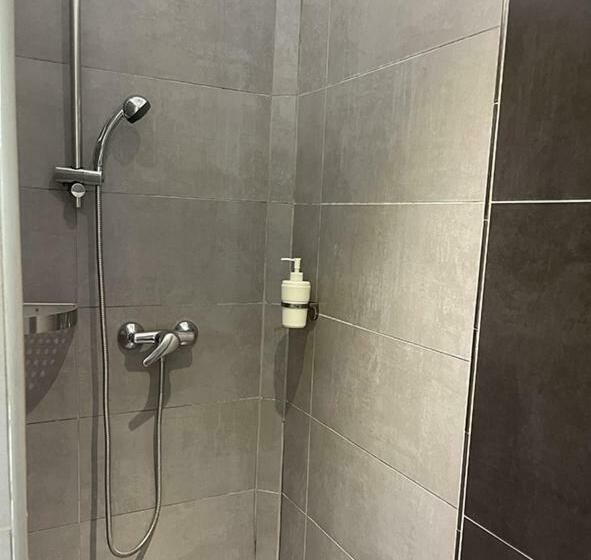 Трехместный Номер Superior, Les Loges Du Luberon