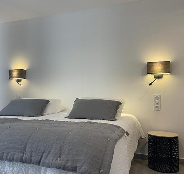 Номер Стандарт Трехместный, Les Loges Du Luberon