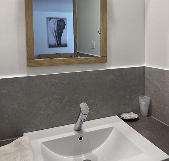Четырехместный Номер Стандарт, Les Loges Du Luberon