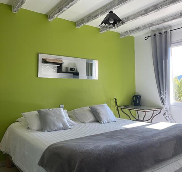 Номер Superior, Les Loges Du Luberon