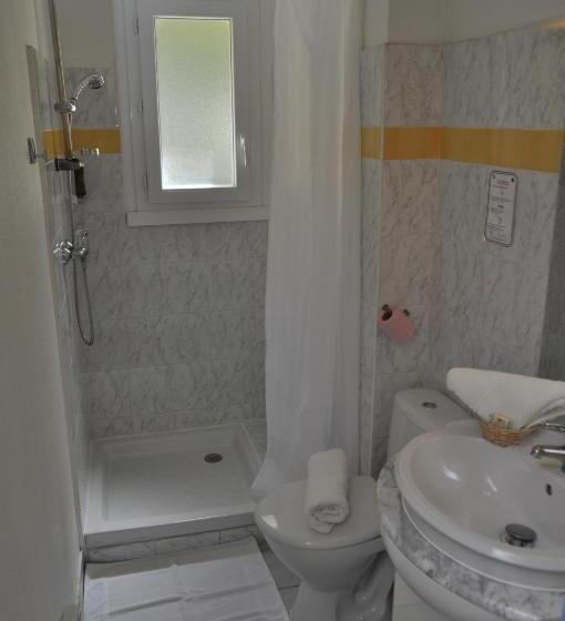 Номер Стандарт Трехместный, Les Mimosas