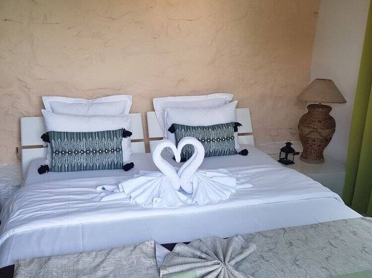 컴포트 룸, Villa Maya